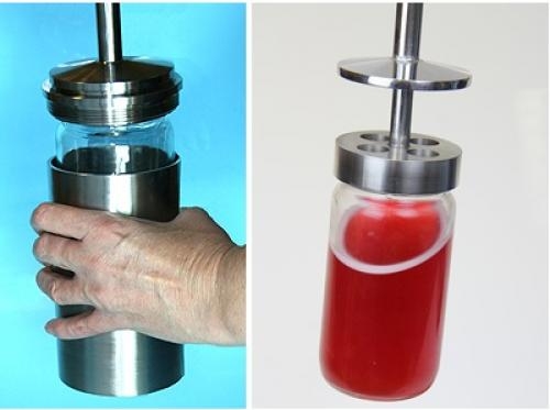 The cover protects the bottle during use